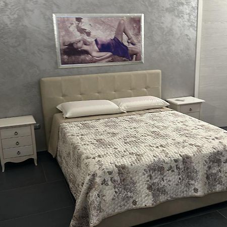 Appartement Li Cumpari Salentini à Lecce Extérieur photo