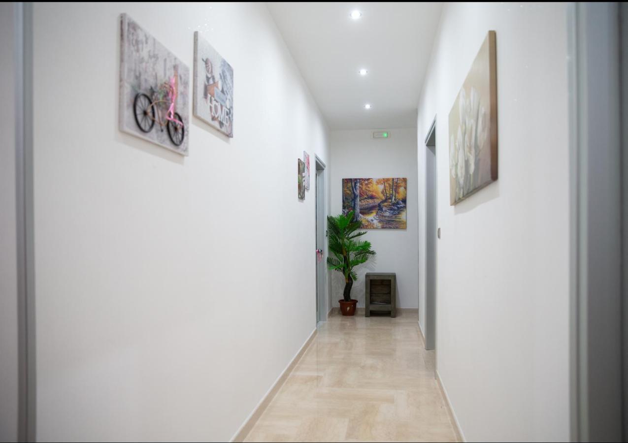 Appartement Li Cumpari Salentini à Lecce Extérieur photo
